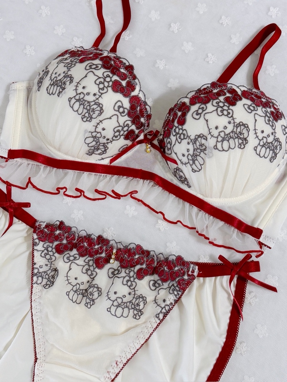 Sanrio HELLO KITTY Japanese Authentic Embroidery Ruffle Wireless Bra Panty Set